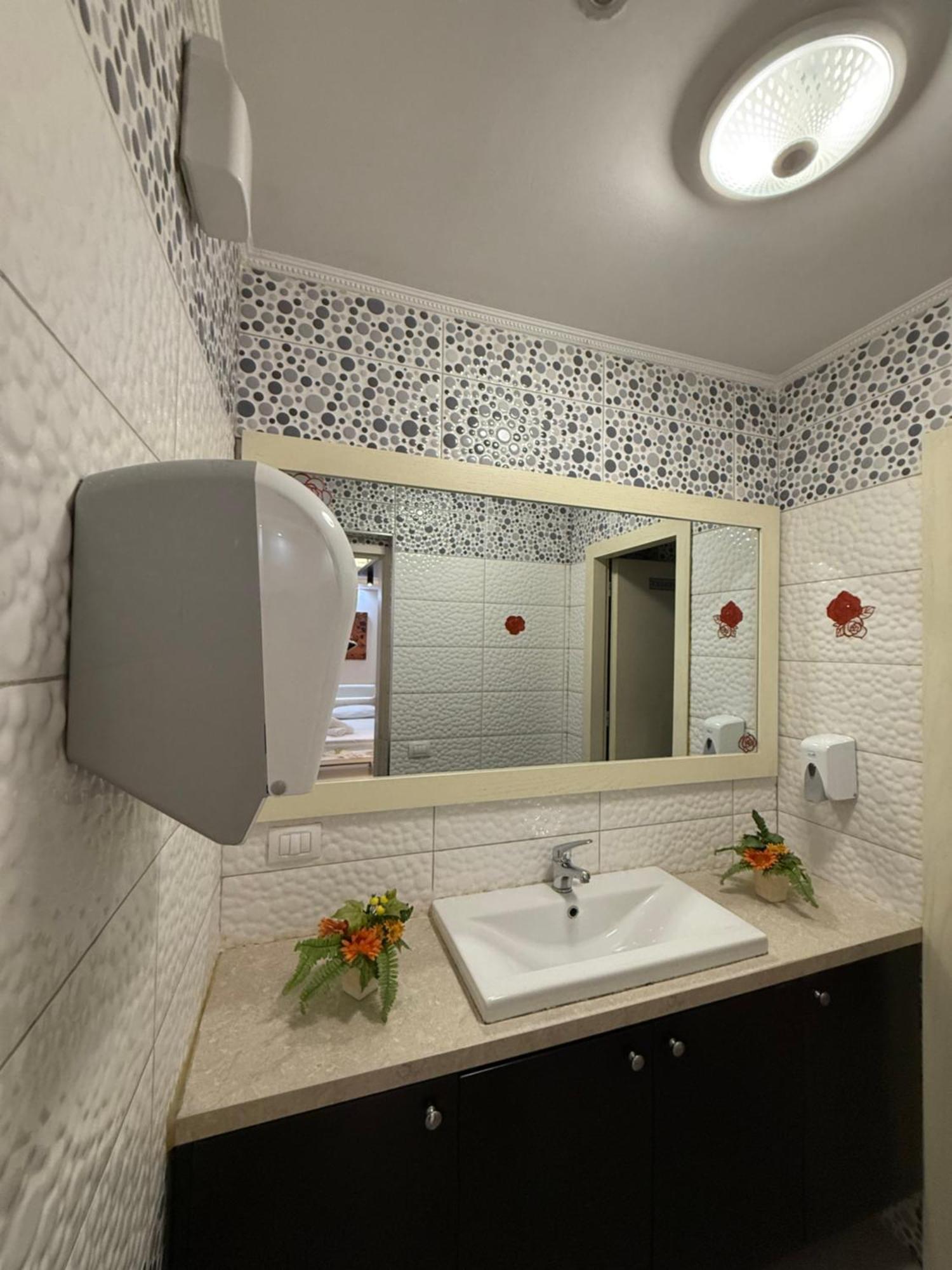 Apartamento Aba Jacuzzi Tirana